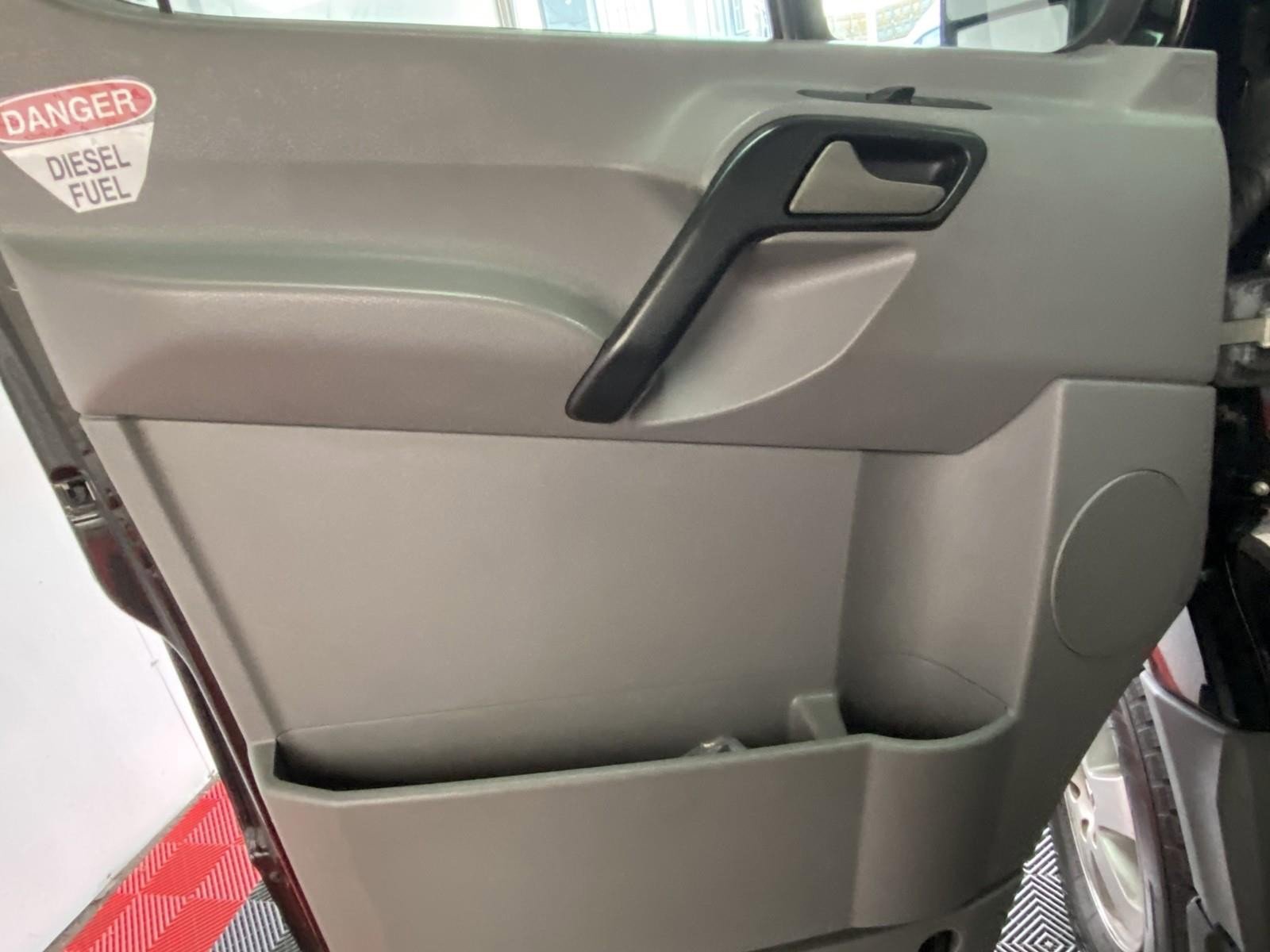 Used 2010 Mercedes-Benz Sprinter 2500 image 16