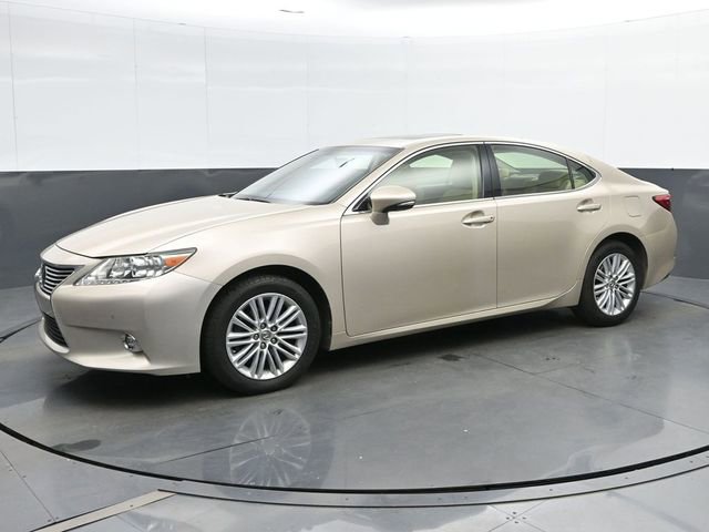 Used 2014 Lexus ES 350 w/ Luxury Package image 4