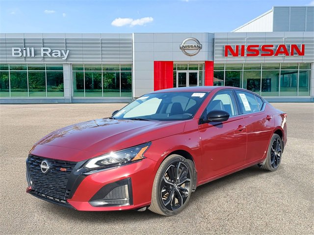 Certified 2023 Nissan Altima 2.5 SR w/ SR Premium Package image 2