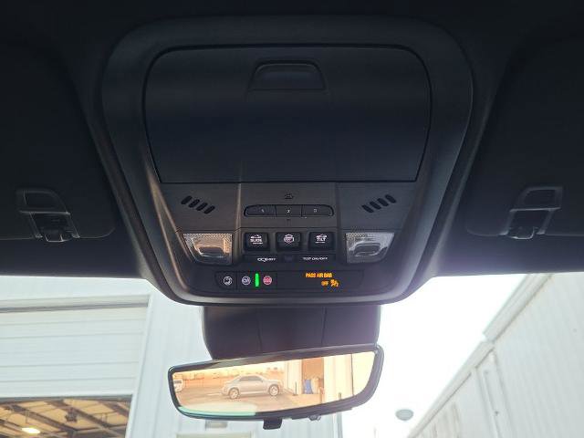 Used 2024 Cadillac XT4 Premium Luxury w/ Technology Package image 31