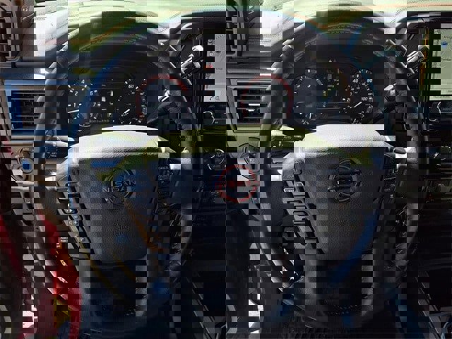 Used 2023 Nissan Titan PRO-4X w/ Pro-4x Convenience Package image 7