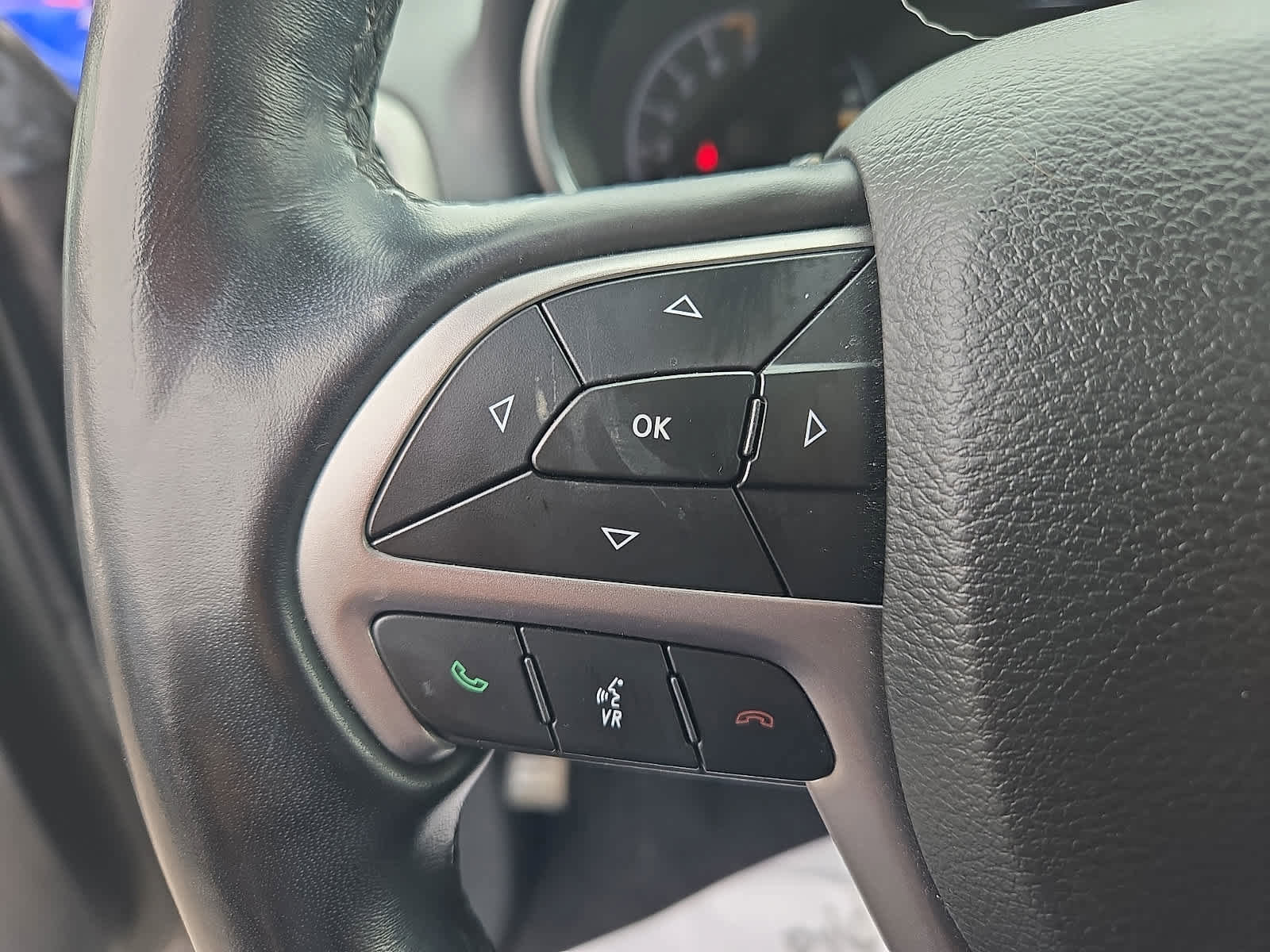 Used 2021 Jeep Grand Cherokee Laredo X image 24