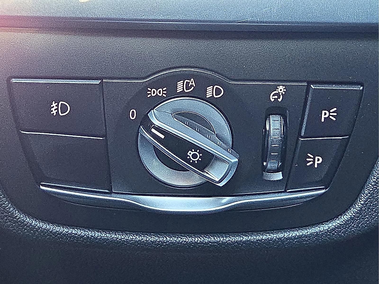 Used 2019 BMW X3 xDrive30i w/ Driving Assistance Package image 19