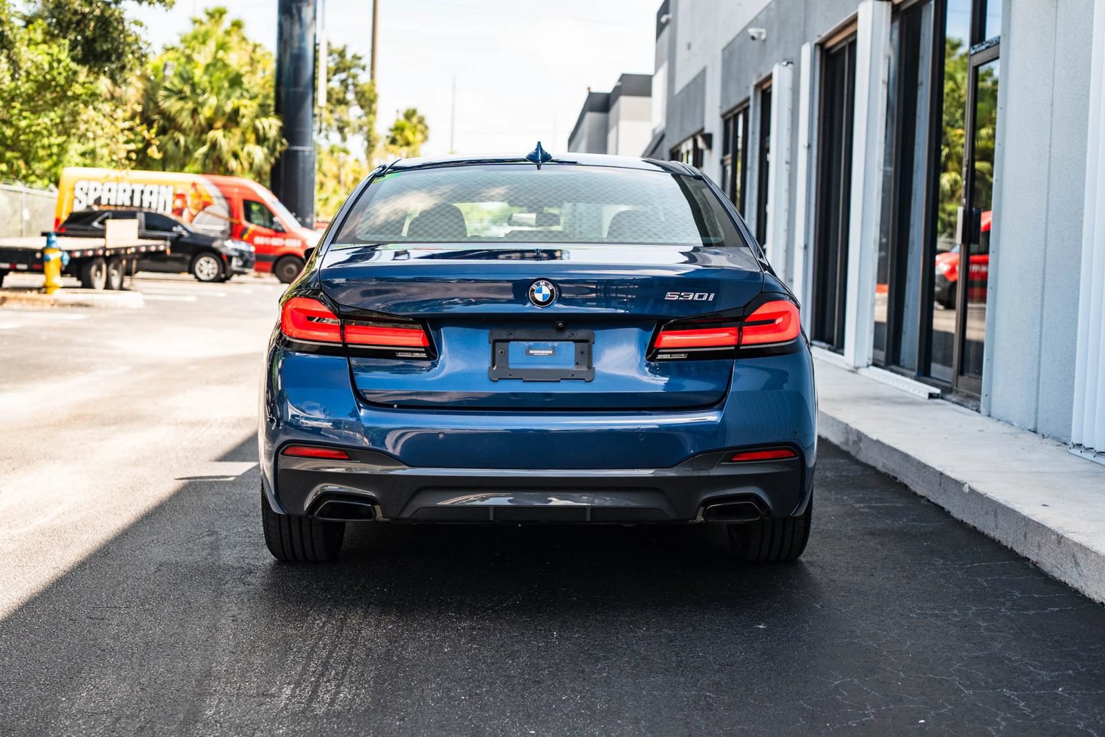 Used 2021 BMW 530i w/ M Sport Package RWD image 8