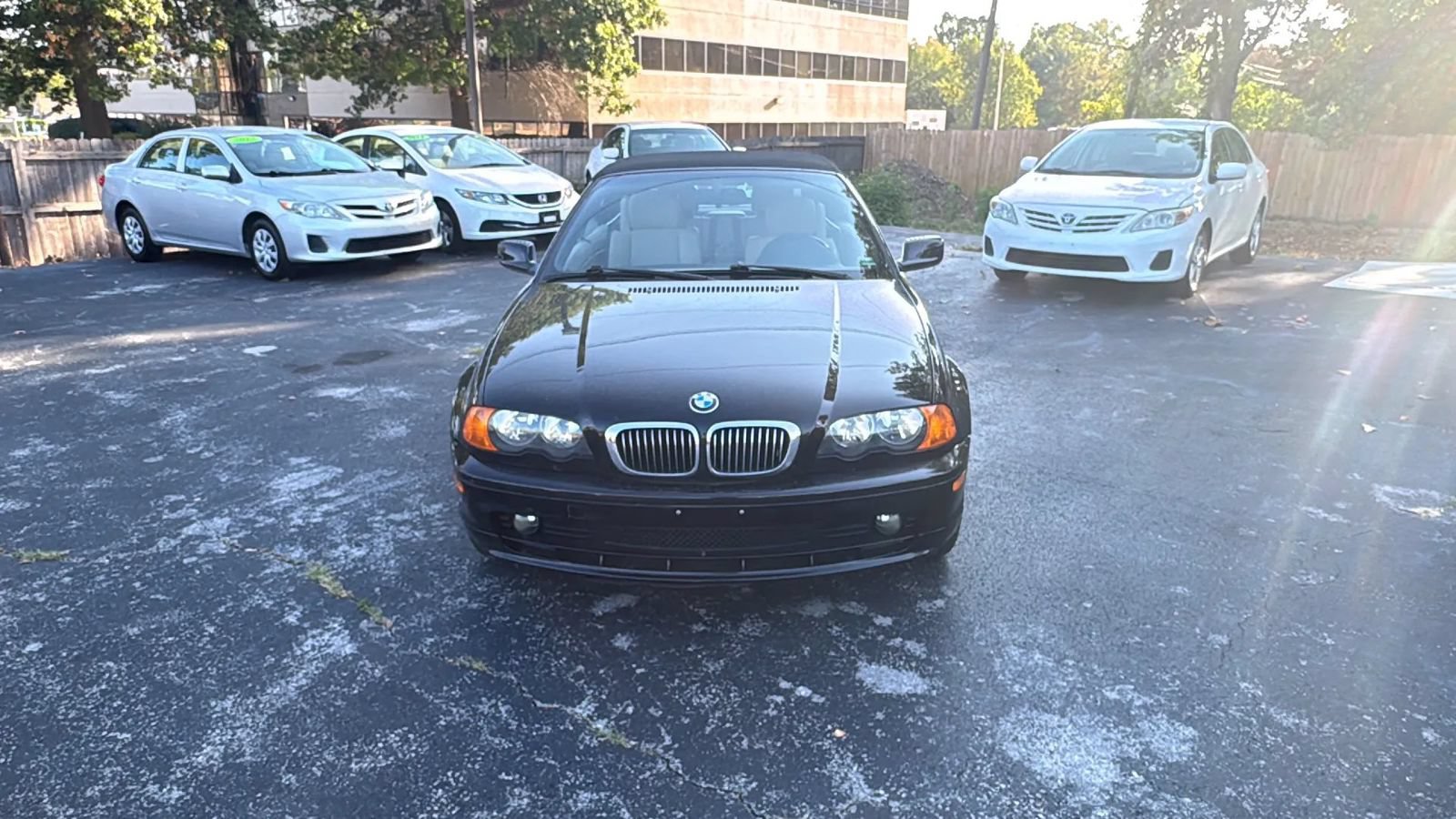 Used 2002 BMW 325Ci Convertible RWD image 2