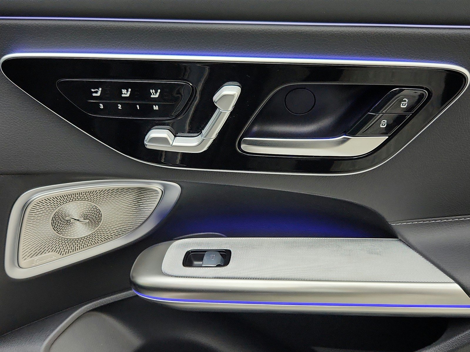 Certified 2026 Mercedes-Benz CLE 300 4MATIC Cabriolet image 35