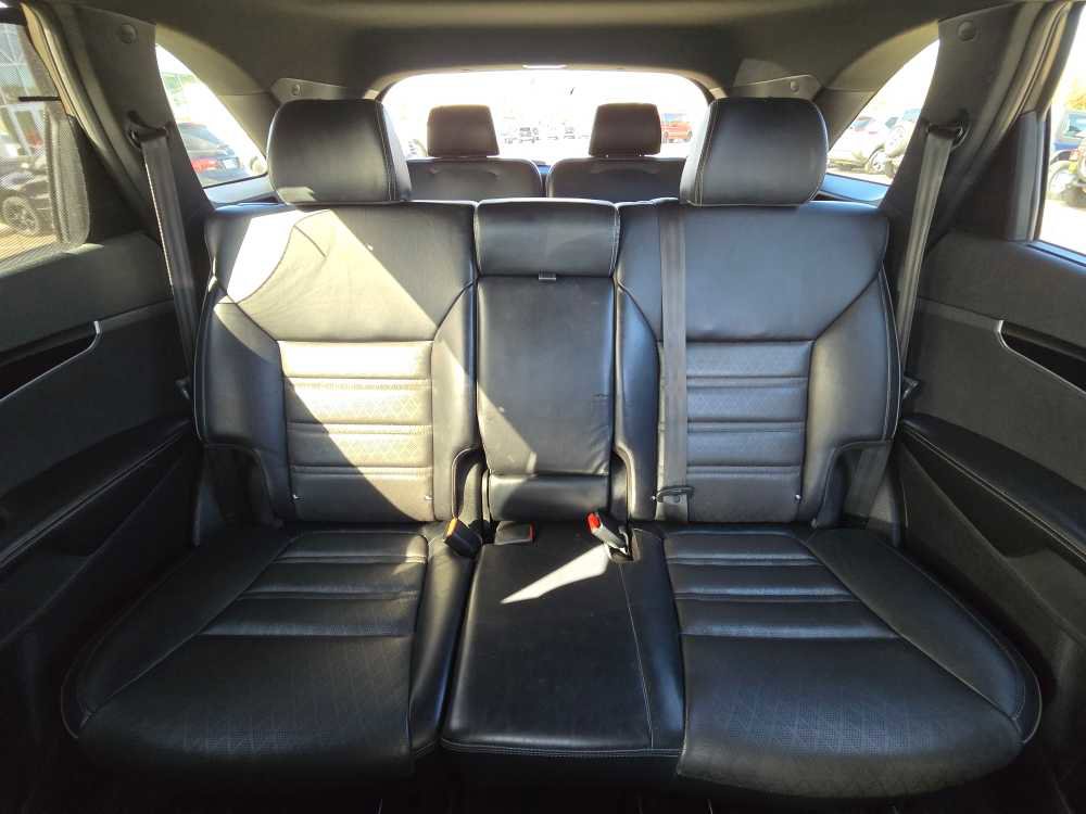 Used 2019 Kia Sorento SX image 18