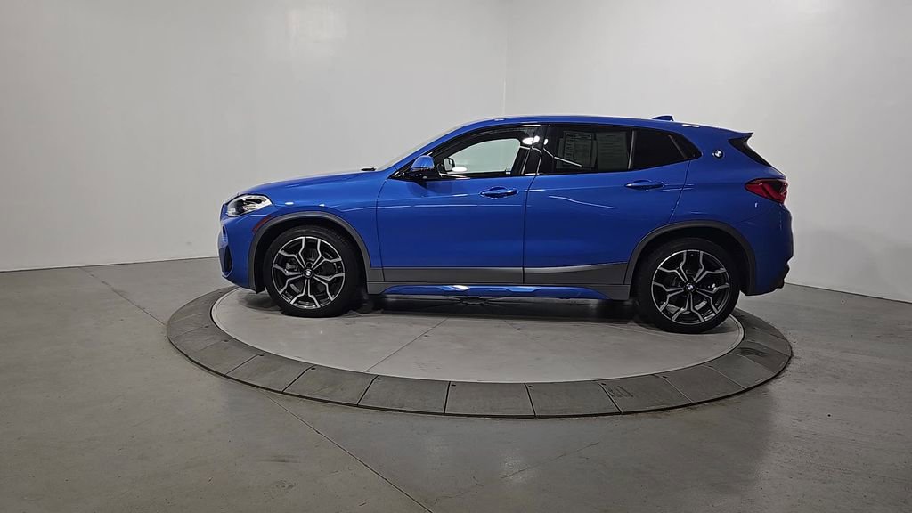 Used 2018 BMW X2 xDrive28i w/ M SportX Package AWD/4WD image 2