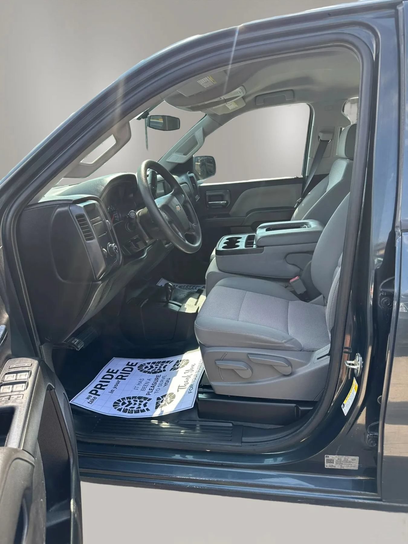 Used 2018 Chevrolet Silverado 2500 W/T AWD/4WD image 6