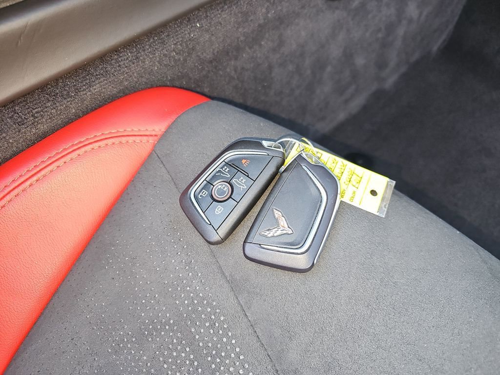 Used 2020 Chevrolet Corvette Stingray Premium Cpe w/ 3LT Preferred Equipment Group image 29