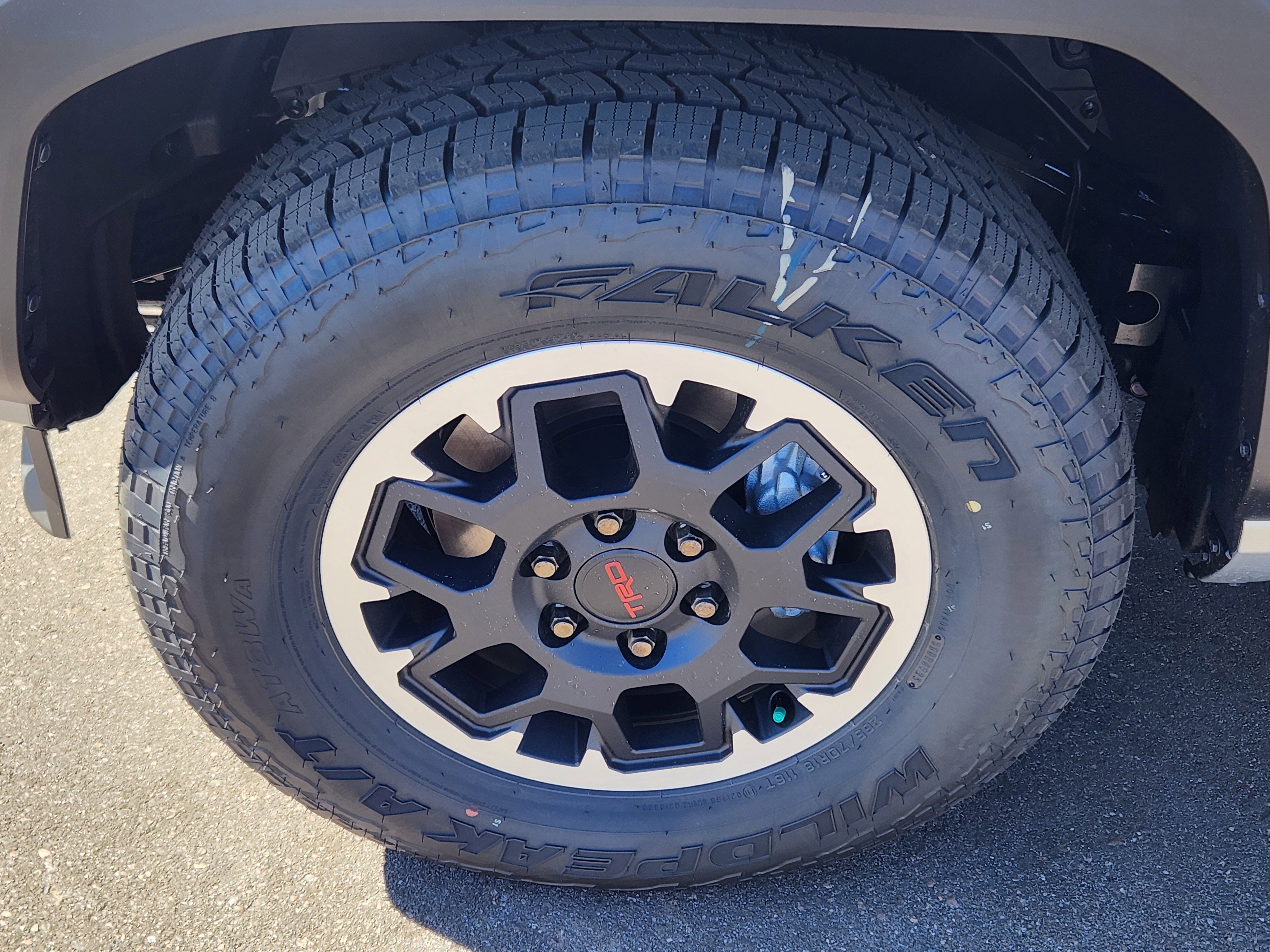 Certified 2026 Toyota 4Runner TRD Off-Road Premium AWD/4WD image 16