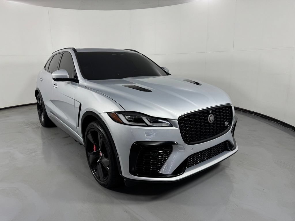 Used 2023 Jaguar F-PACE SVR AWD/4WD image 4