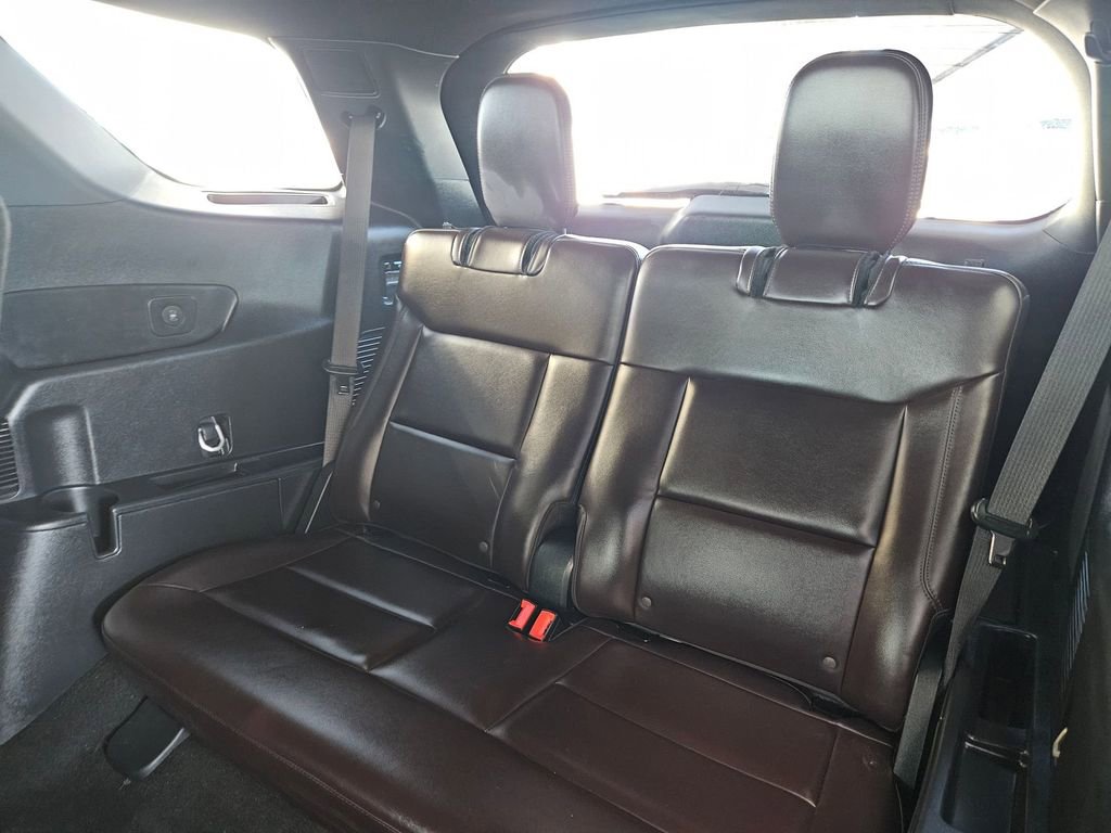 Used 2025 Ford Explorer Platinum w/ LUX Leather Package image 18
