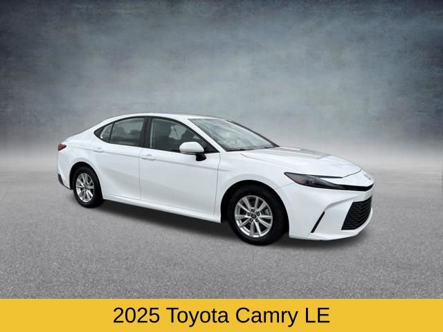 Used 2025 Toyota Camry LE image 2