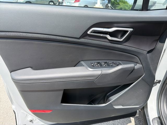 New 2026 Kia Sportage EX FWD image 16