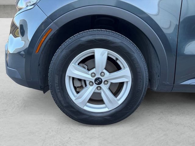 Used 2021 Kia Sorento LX image 23