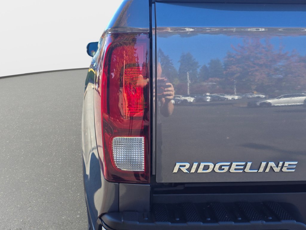 Used 2017 Honda Ridgeline RTL-E image 37