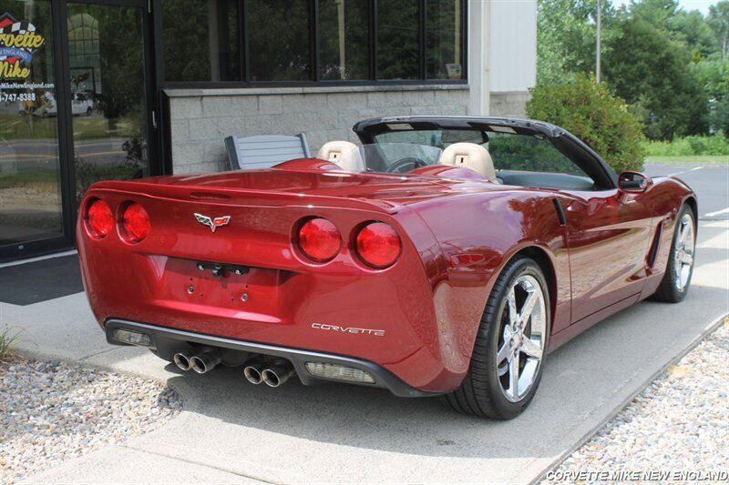 Used 2007 Chevrolet Corvette Convertible w/ Preferred Equipment Group RWD image 24