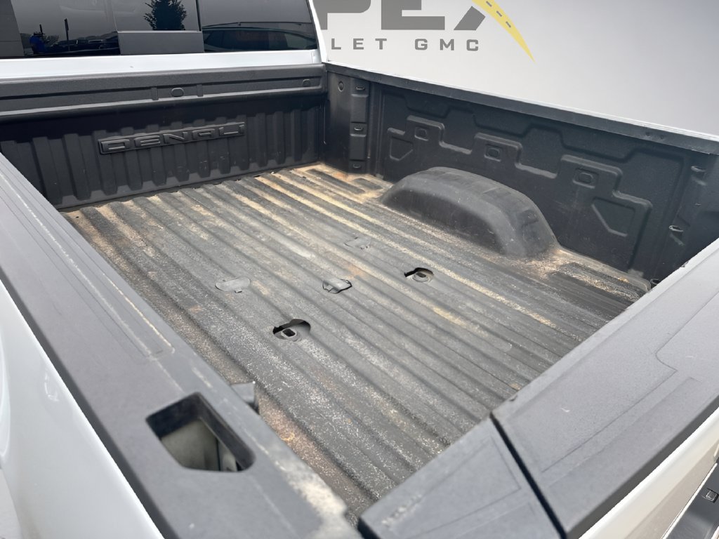 Used 2022 GMC Sierra 2500 Denali w/ Denali Ultimate Package AWD/4WD image 7