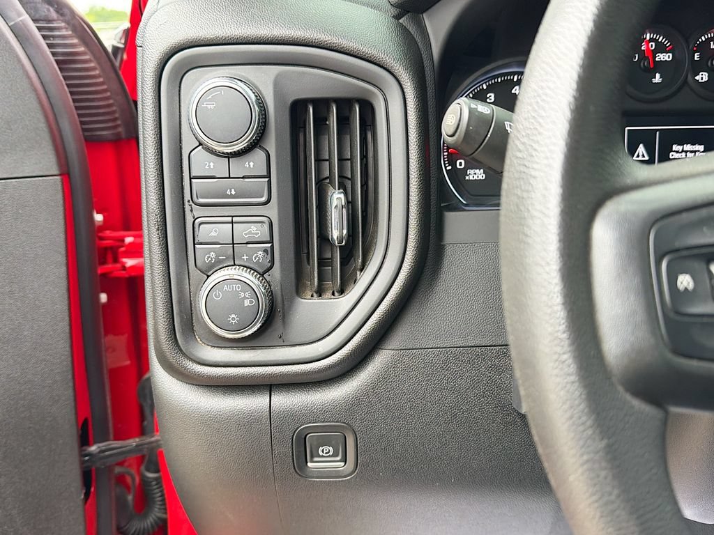 Used 2024 GMC Sierra 2500 Pro w/ Convenience Package AWD/4WD image 10