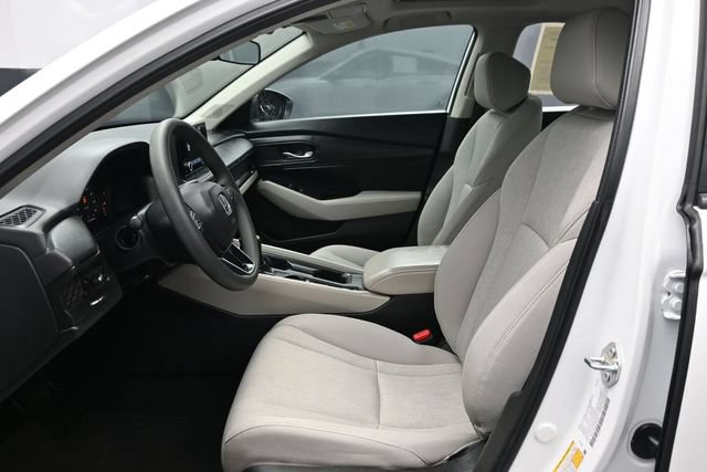 Used 2025 Honda Accord SE image 6