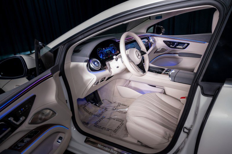 Certified 2023 Mercedes-Benz EQS 580 4MATIC Sedan image 10