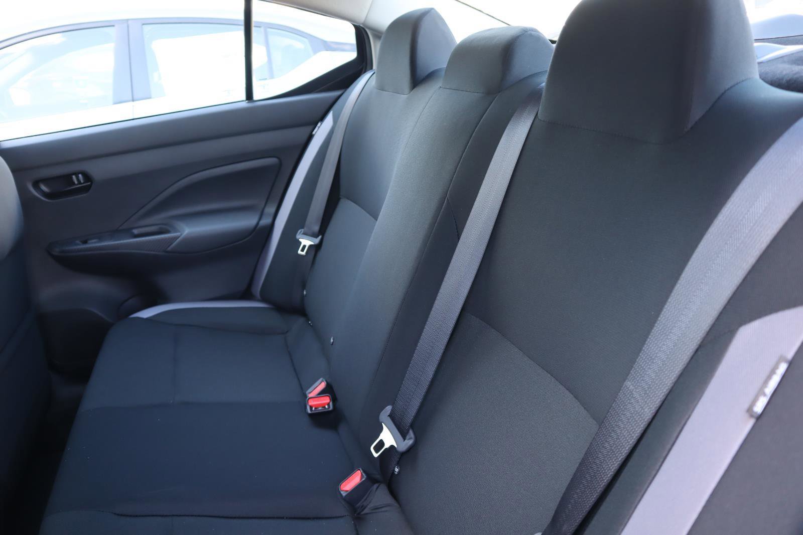 Used 2025 Nissan Versa S w/ Trunk Package image 35