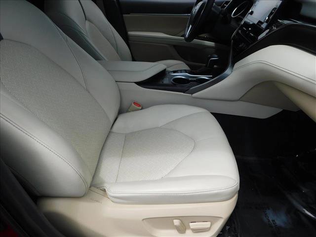 Used 2022 Toyota Camry XLE FWD image 27