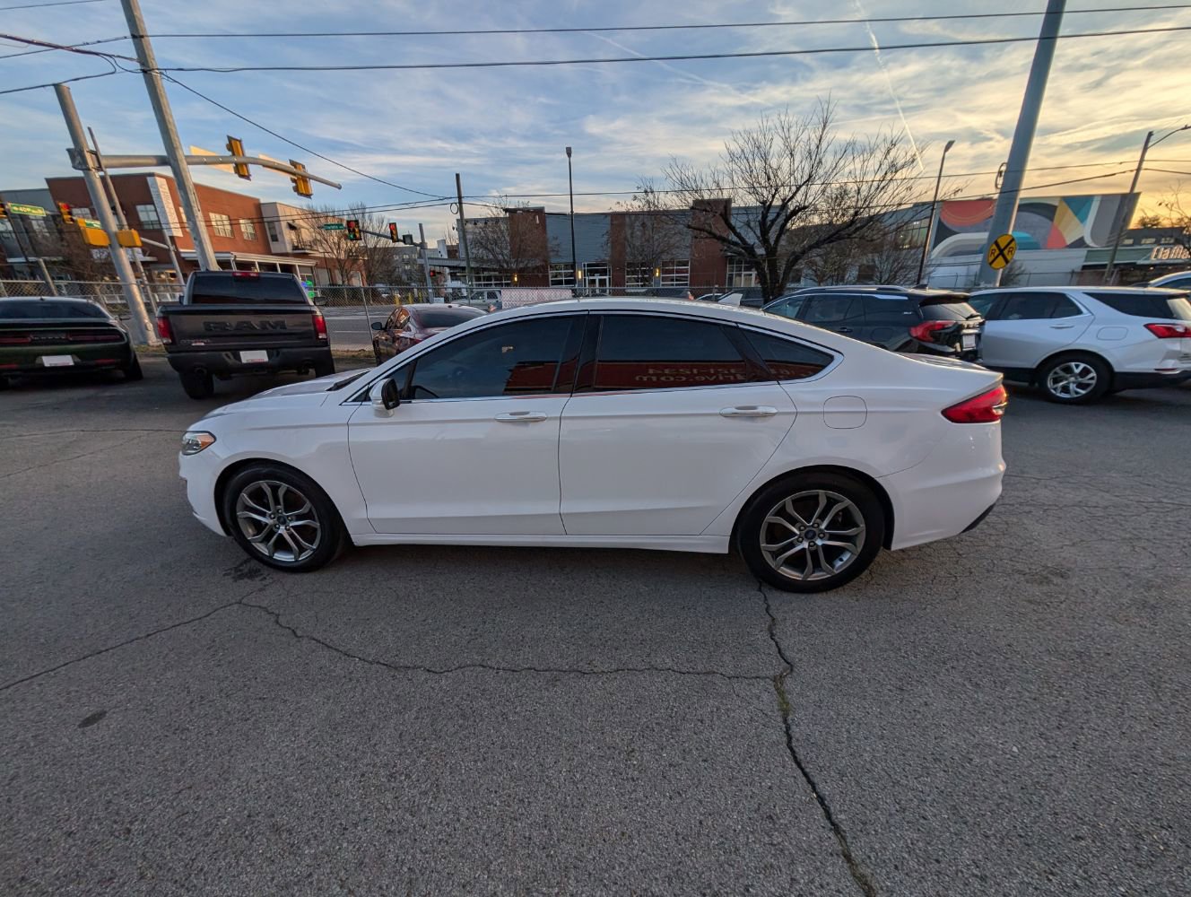 Used 2019 Ford Fusion SEL image 9