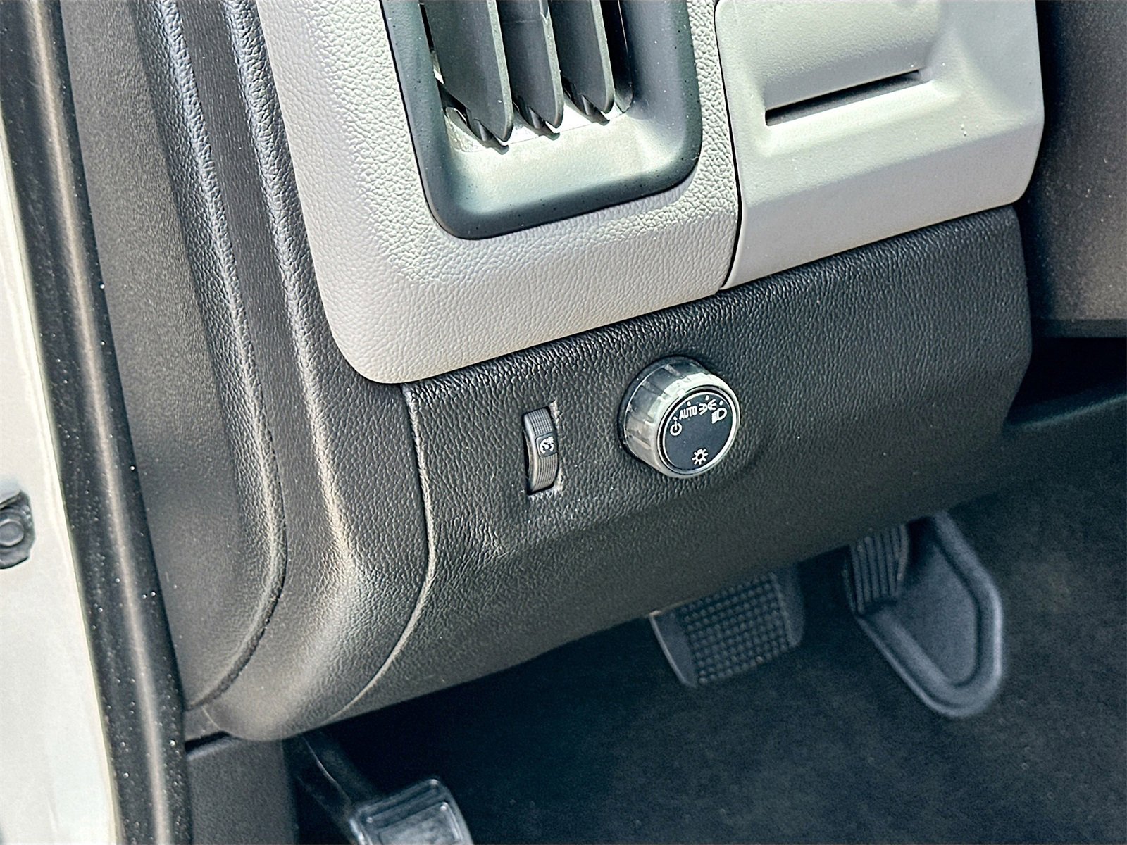 Used 2018 Chevrolet Colorado W/T w/ WT Convenience Package image 10