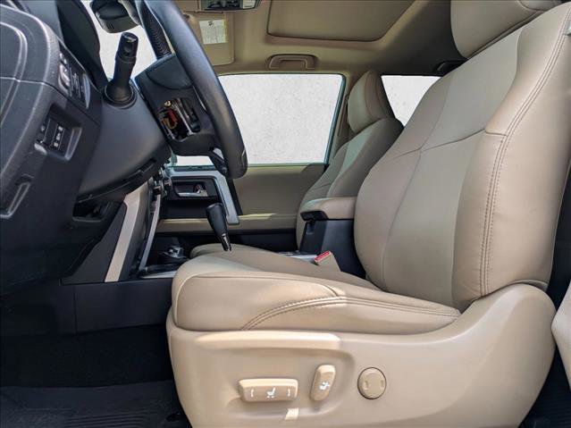 Used 2021 Toyota 4Runner SR5 Premium w/ Moonroof Package AWD/4WD image 15