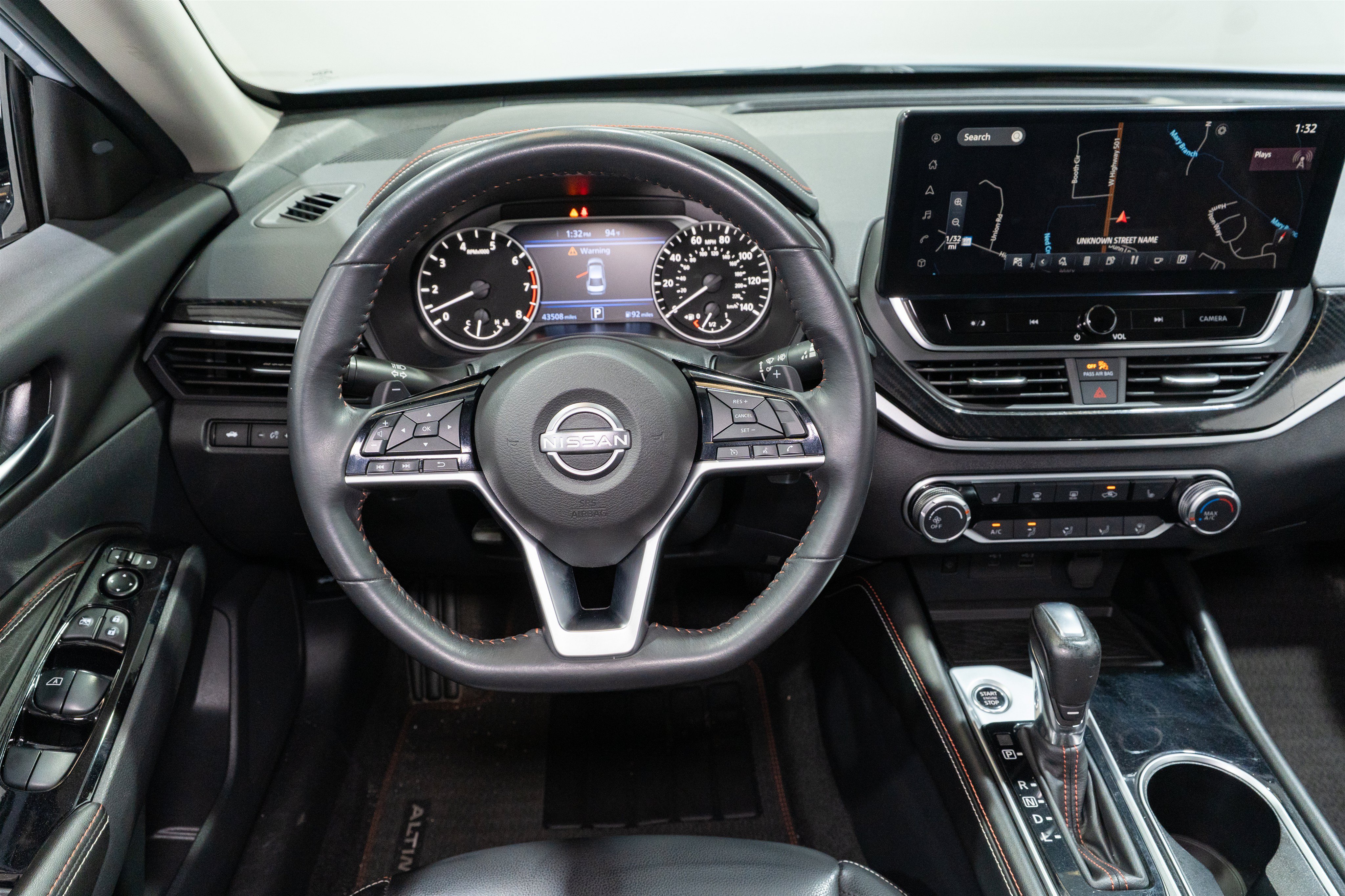 Used 2023 Nissan Altima 2.5 SR w/ SR Premium Package AWD/4WD image 11