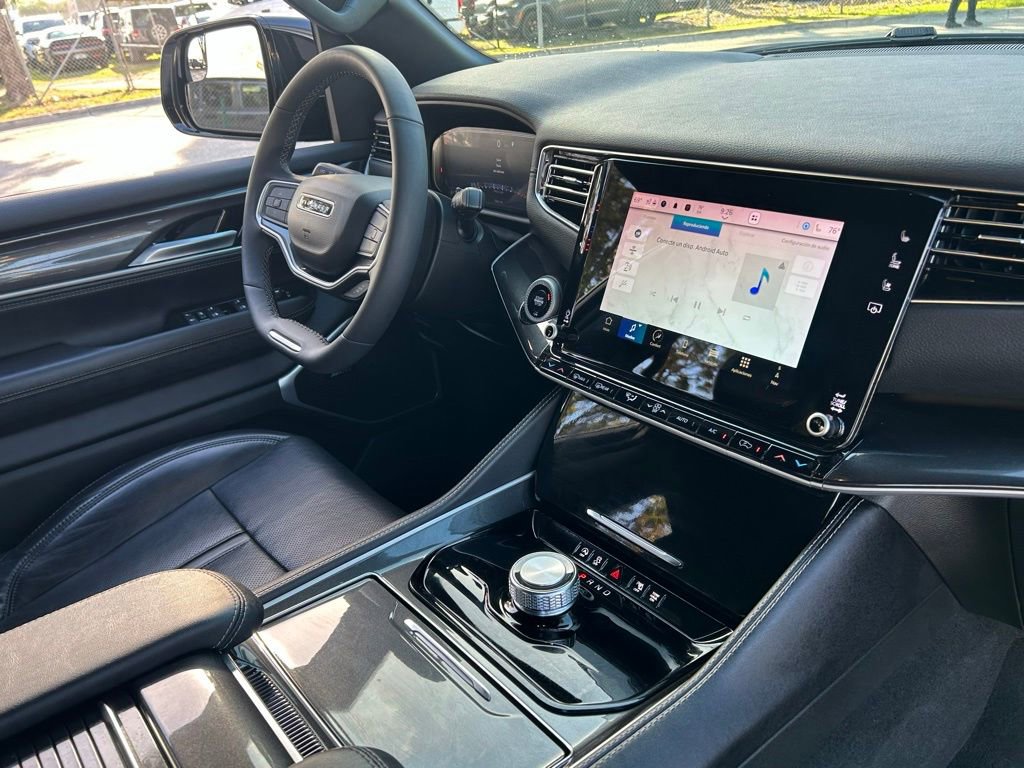 Certified 2024 Jeep Wagoneer L Base image 35