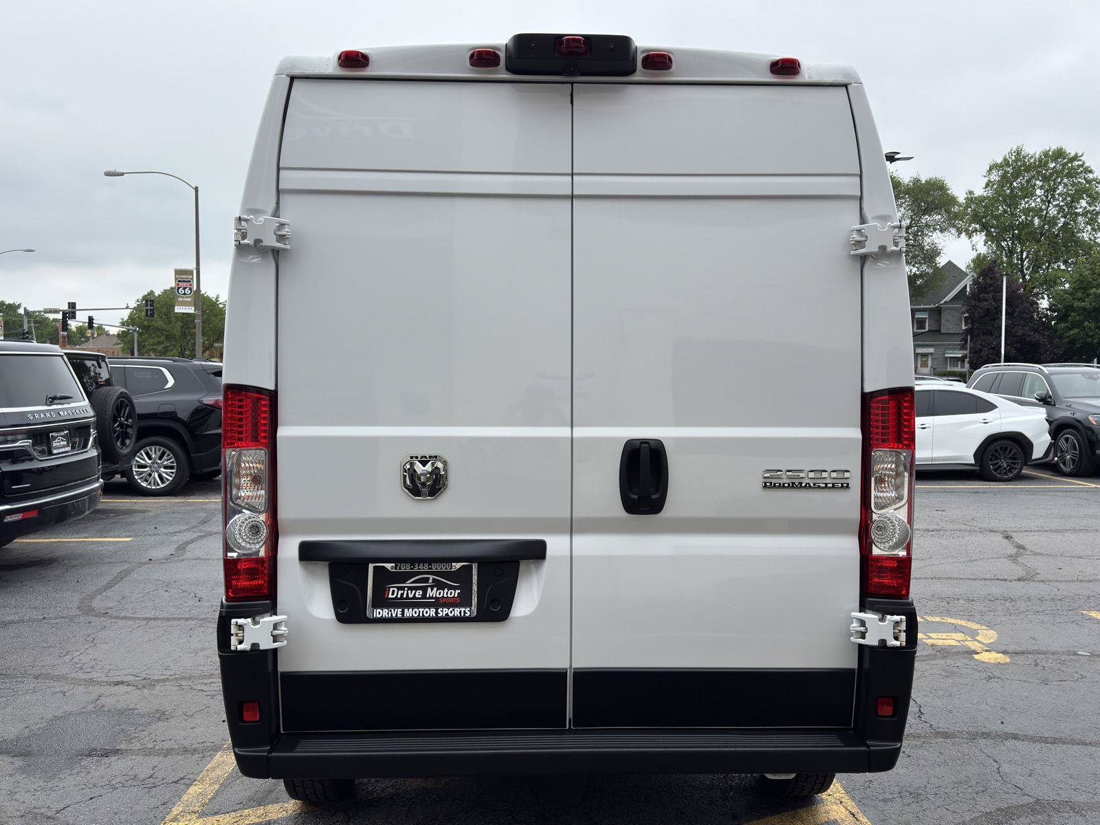 Used 2025 RAM ProMaster 2500 w/ Convenience Group FWD image 4