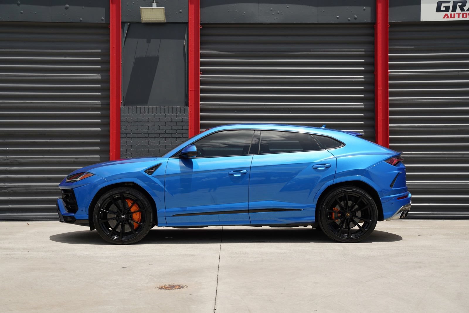 Used 2020 Lamborghini Urus AWD/4WD image 7