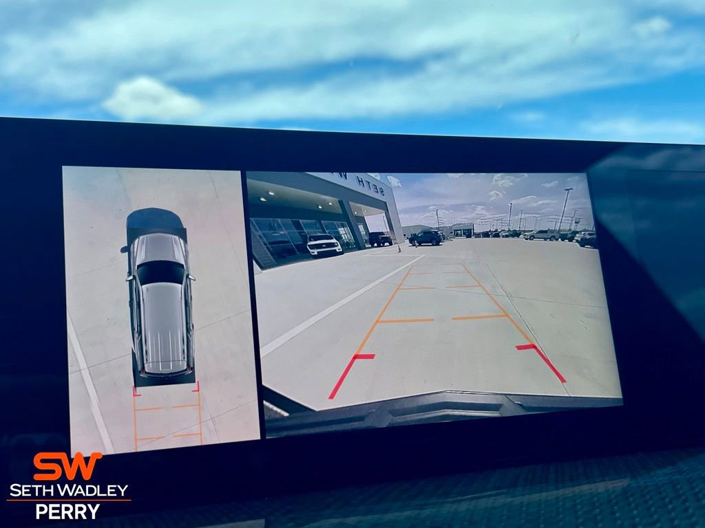 Used 2025 Cadillac Escalade V image 27