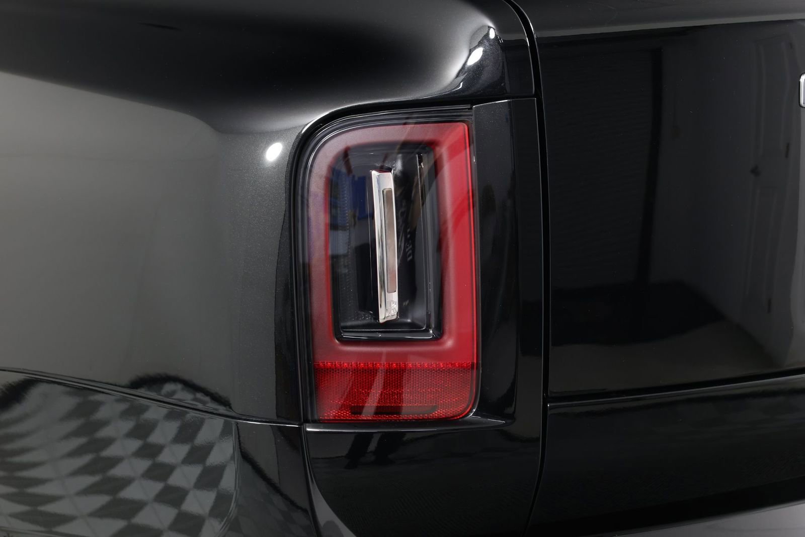 New 2026 Rolls-Royce Cullinan AWD/4WD image 21