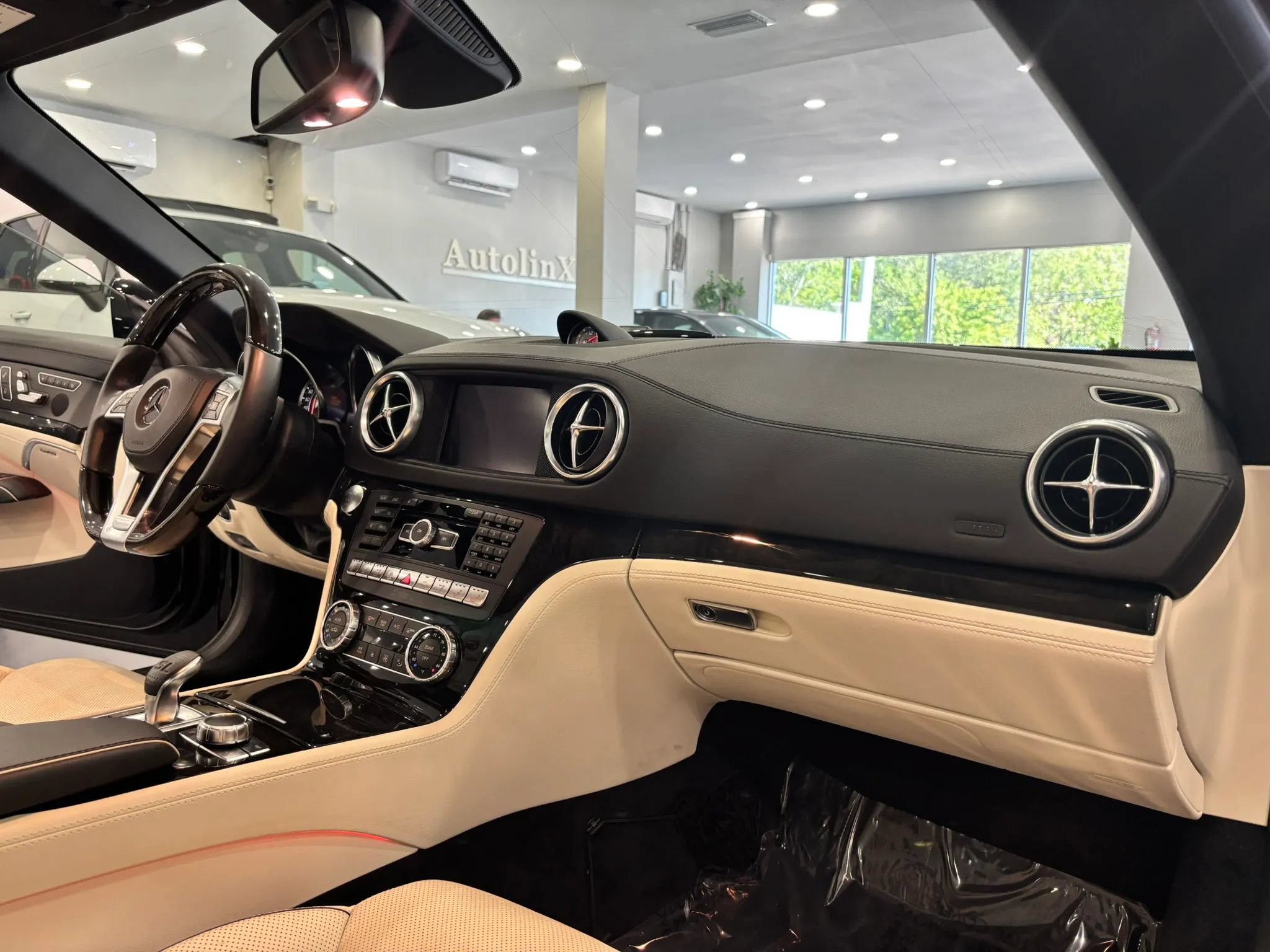 Used 2016 Mercedes-Benz SL 400 image 10