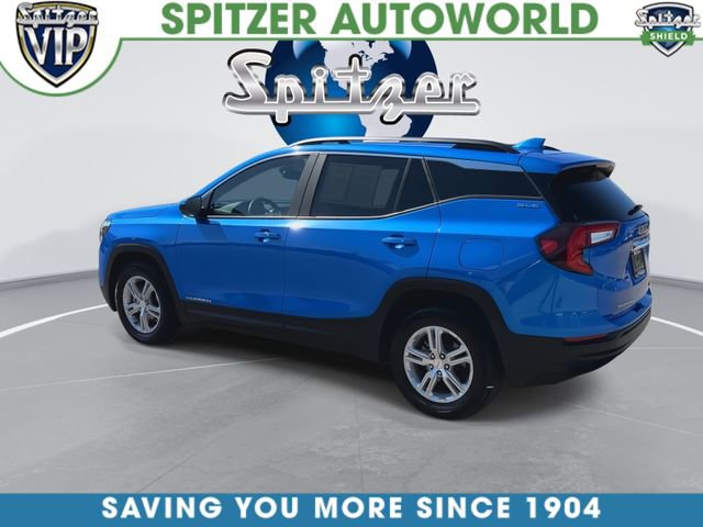 Used 2024 GMC Terrain SLE w/ Driver Convenience Package FWD image 7