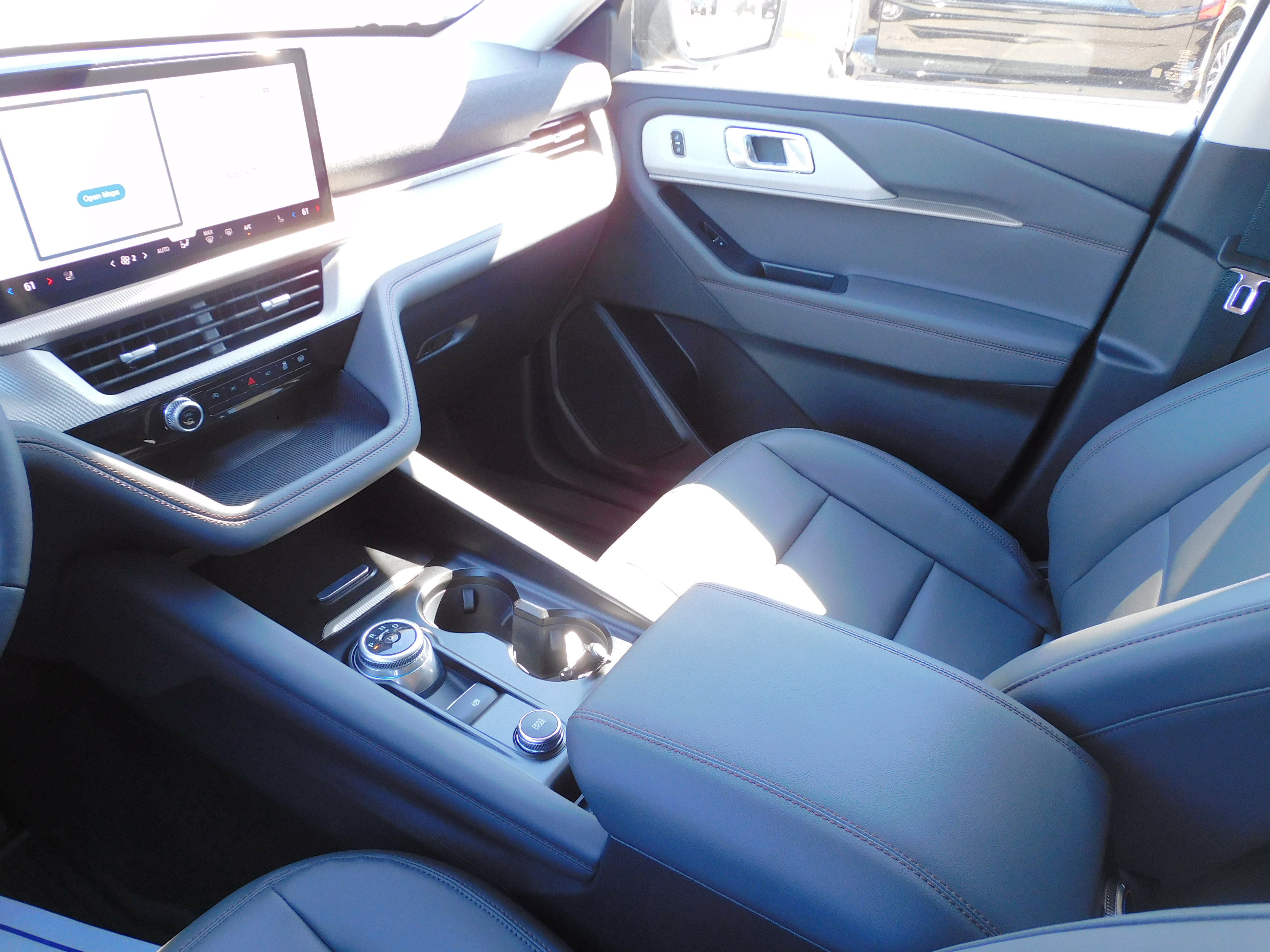 New 2025 Ford Explorer Active w/ Active Comfort Package image 20