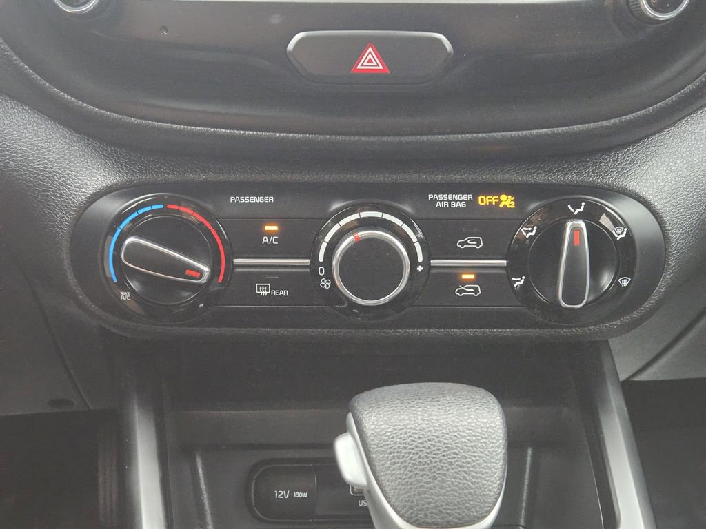 Certified 2023 Kia Soul LX w/ LX Technology Package FWD image 21