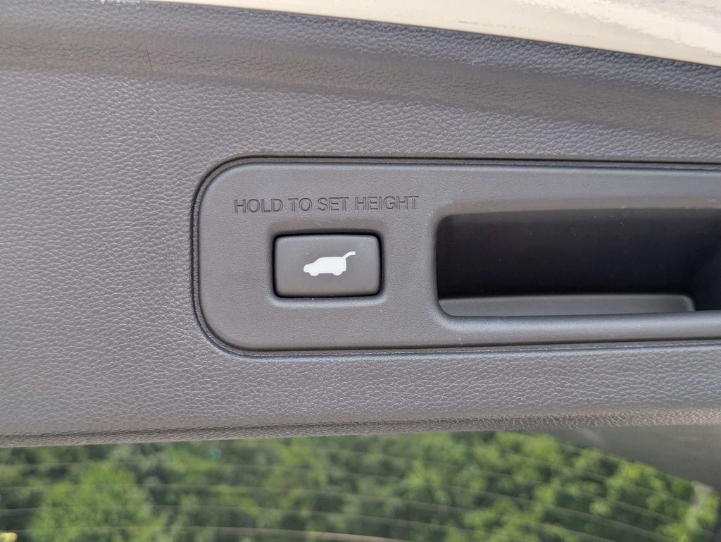 Used 2026 Acura MDX w/ Technology Package FWD image 14