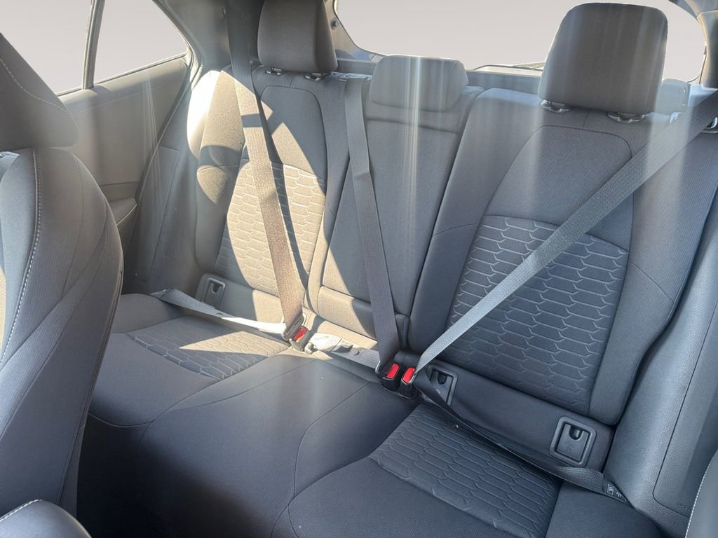 Used 2022 Toyota Corolla SE w/ SE Preferred Package image 13