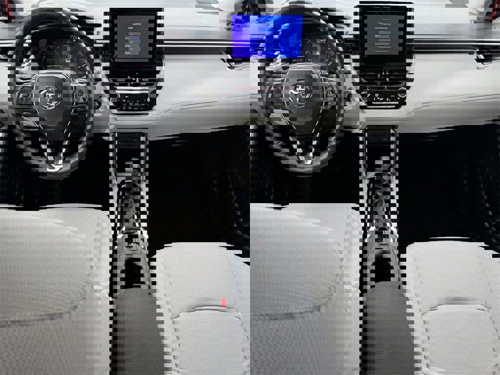 Used 2023 Toyota Corolla Cross LE image 7