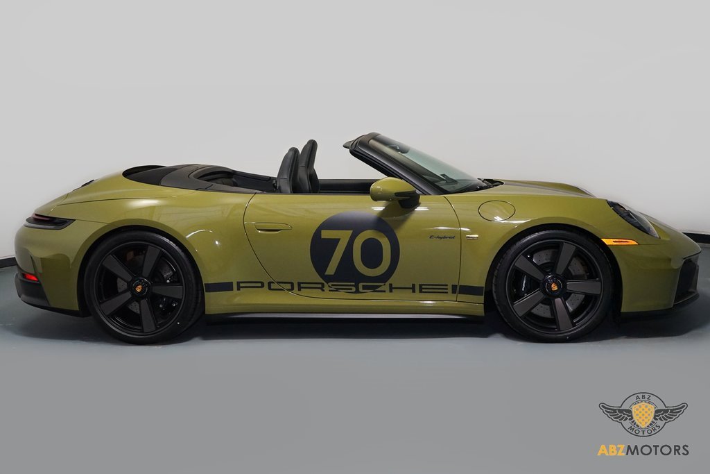 Used 2026 Porsche 911 GTS image 4