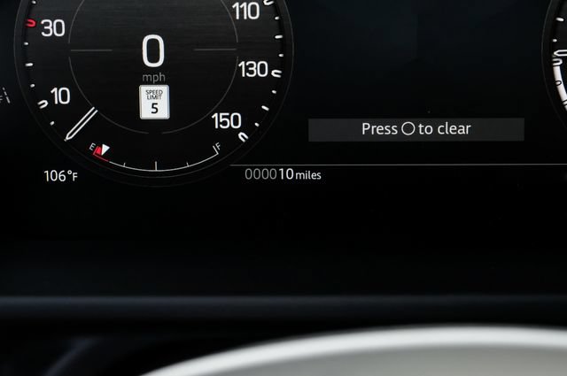 New 2026 Land Rover Defender 110 X-Dynamic SE AWD/4WD image 24