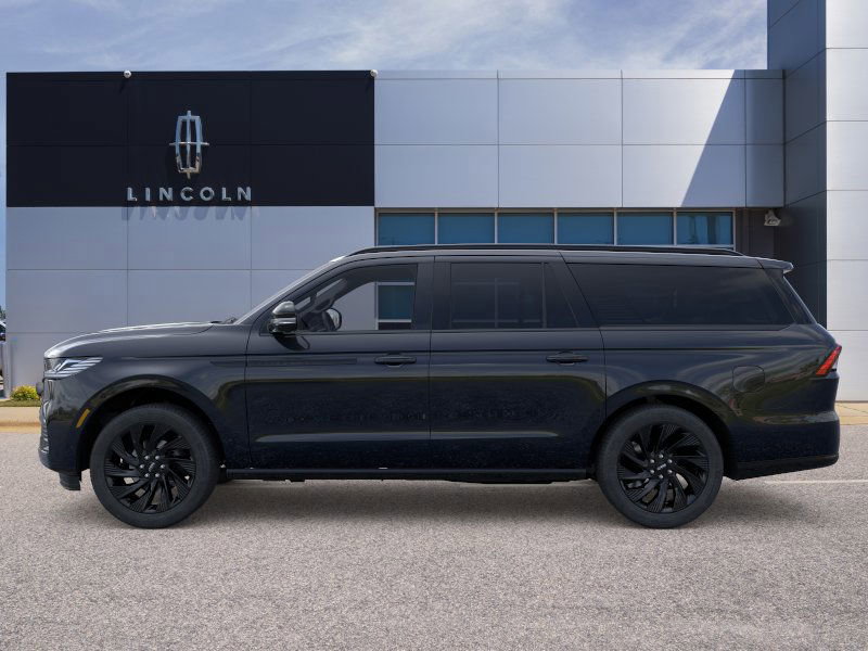 New 2026 Lincoln Navigator L Reserve w/ Jet Appearance Package image 3
