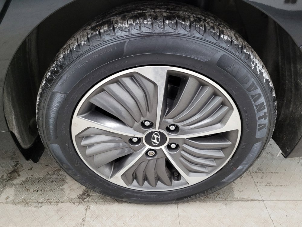 Used 2021 Hyundai Ioniq SEL image 31