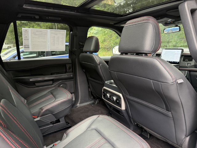 Used 2023 Ford Expedition Limited AWD/4WD image 36