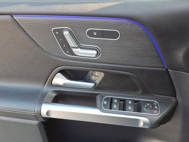 Certified 2022 Mercedes-Benz GLB 250 image 13
